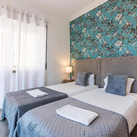 Holiday home First Floor Carregado